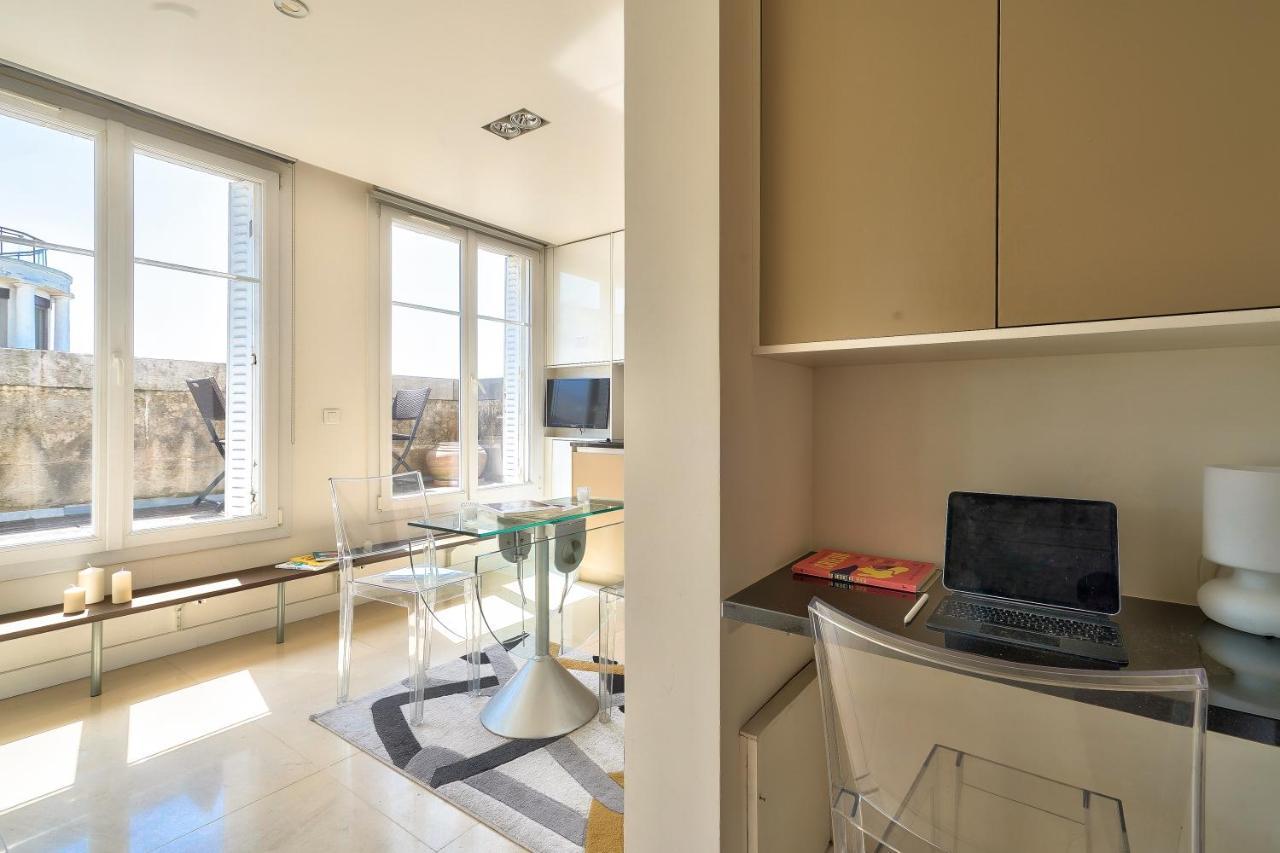Designed Studio With Ac-Terrasse Vue Tour Eiffel Parigi Esterno foto